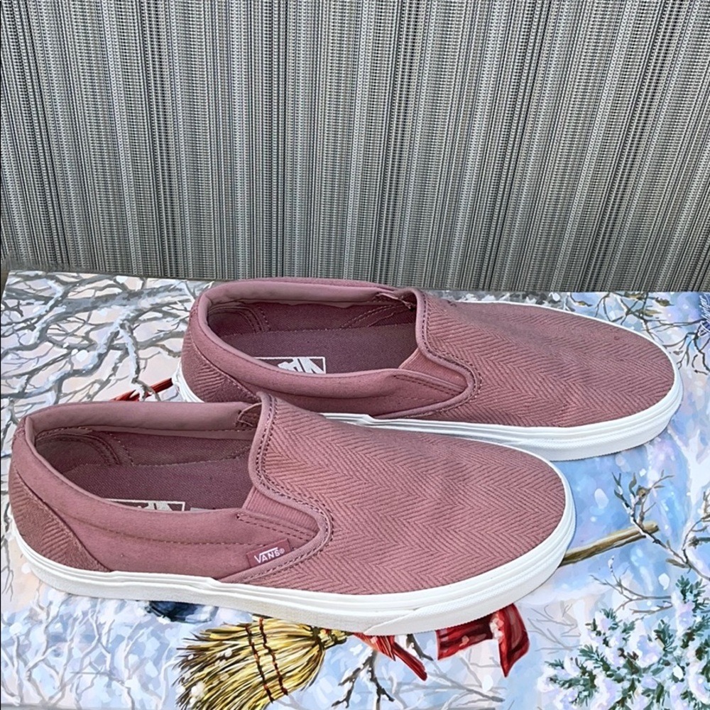 Classic slip on women vans